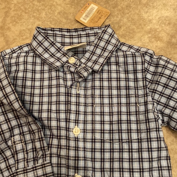 Crazy 8 baby boy button down blue plaid w front pocket. NWT baby 12-18 months. - Picture 2 of 5